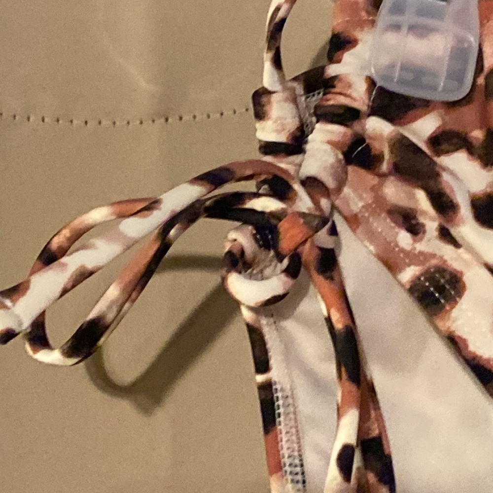 3/$20 Women’s size XL two piece bathing suit - Picture 4 of 14